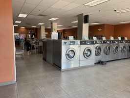 Azi Manoussi Business Broker In Santa Monica Ca Buy Or Sell A Business In California