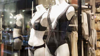 lingerie-store-in-the-north-shore-for-sale-massachusetts