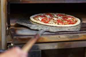 NY Style Pizza Shop - Incredible South Tampa Lo...