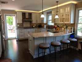 2100SF Kitchen Design Showroom/Warehouse-Grt Lease