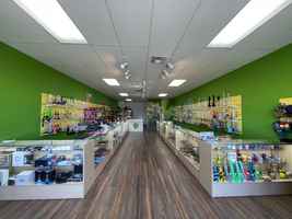 IN ESCROW: Retail Smoke Shop in Orange County