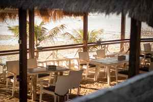 restaurant-on-the-beach-free-standing-st-pete-beach-florida