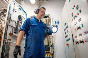 marine-electrical-design-service-and-repair-company-in-washington